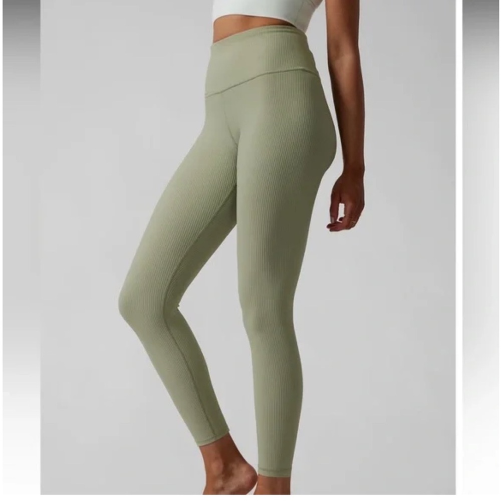 Athleta Elation Rib Tights Leggings Eucalyptus Olive Green Activewear Medium Gym